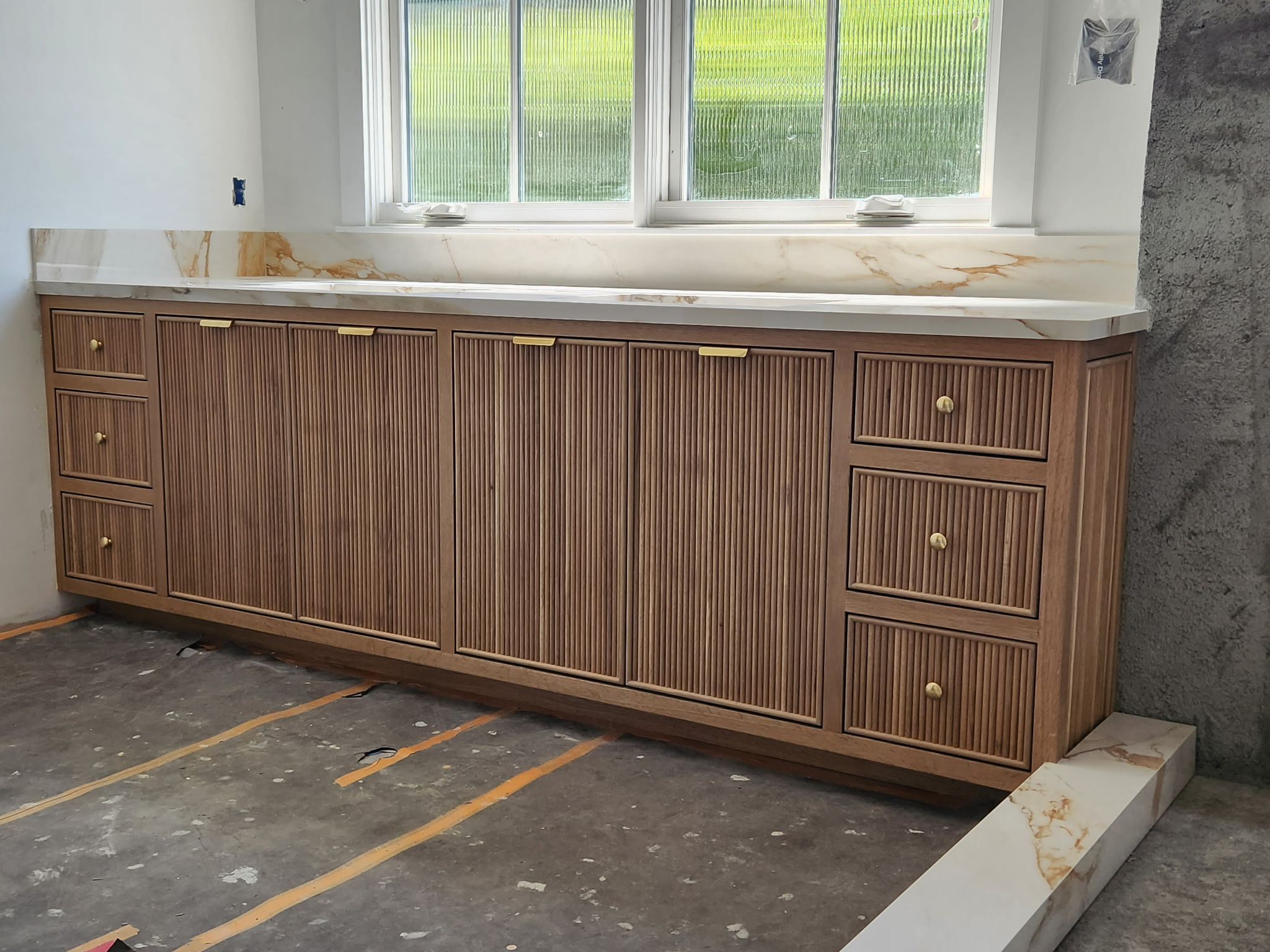 DISCOVER THE ARCHIVE